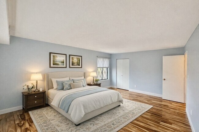 Foto del edificio - 4700 N Main St