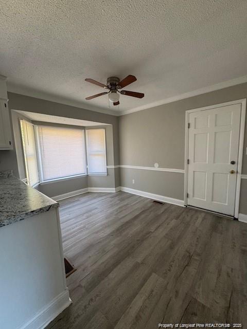 Foto del edificio - 5904 Lake Terrace Ct