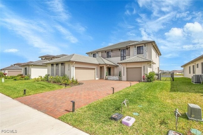 Building Photo - 5316 Marano Dr