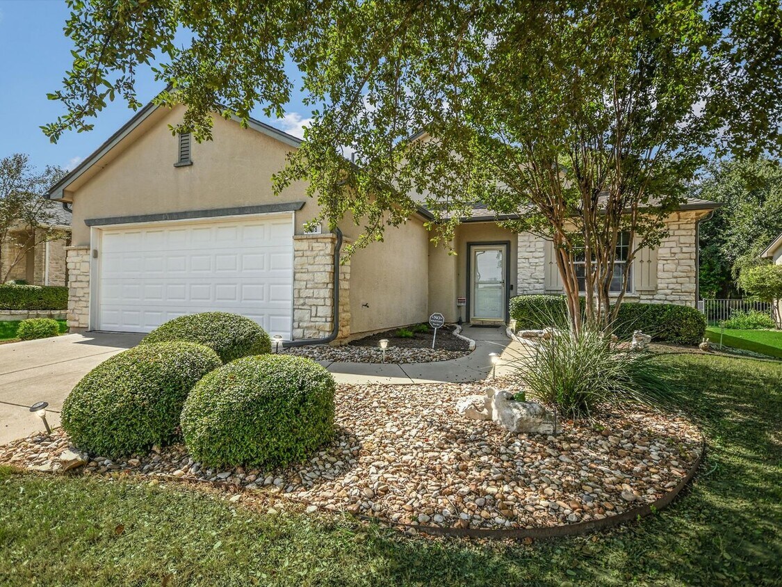 Foto principal - 708 Texas Dr