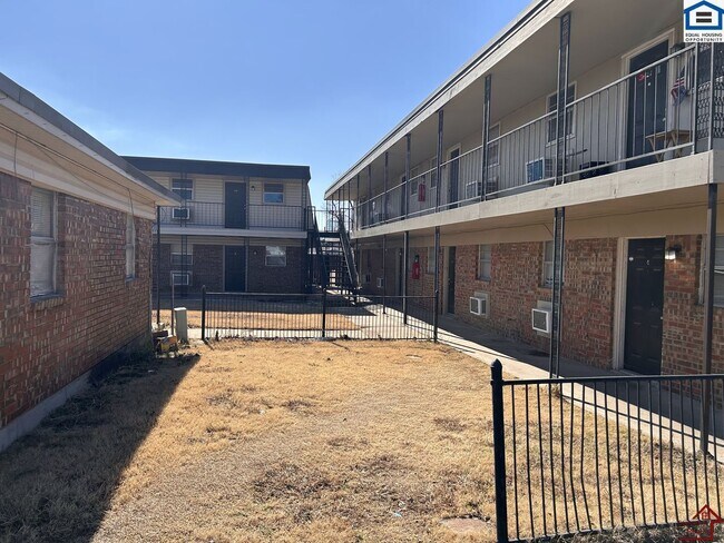 Building Photo - 1314 NW Irwin Ave