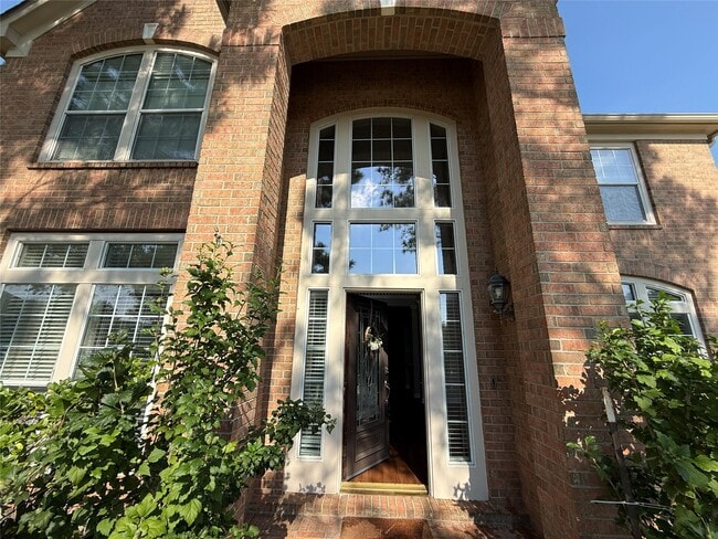 Building Photo - 2906 Castlerock Ct