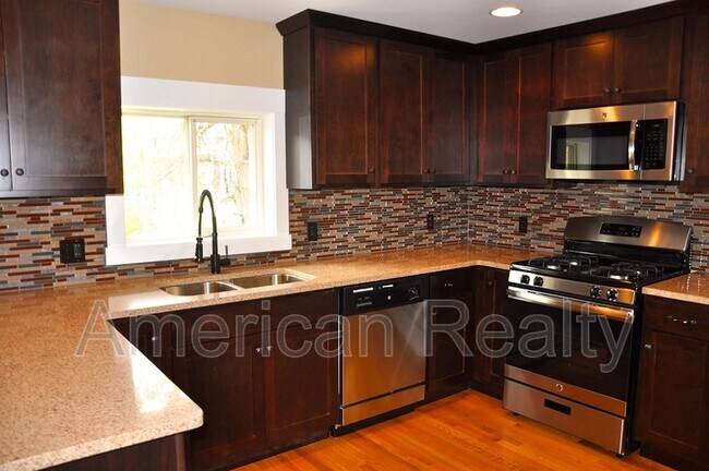 Foto del edificio - 55 Fuller Ave NE