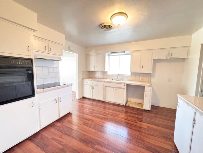 Foto del edificio - NE Home with pool for rent