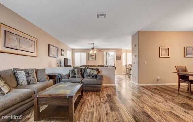 Building Photo - 4 br, 3 bath House - 6909 N Campbell Road ...