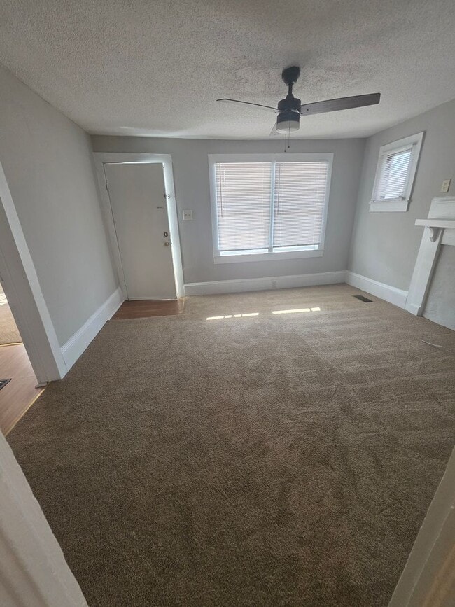 Foto del edificio - 725 Junia Ave