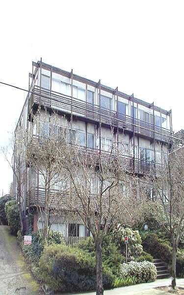 Building Photo - The Phillips Apartment