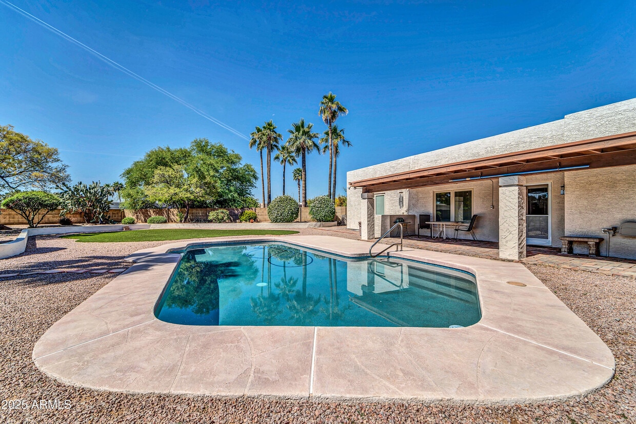 Foto principal - 6615 E Phelps Rd