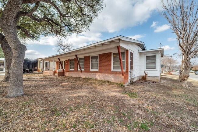 Foto del edificio - BEAUTIFUL MID-CENTURY HOME IN DELLVIEW