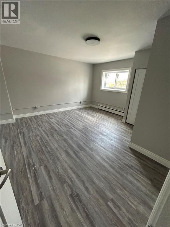 Building Photo - 385 Melvin Ave