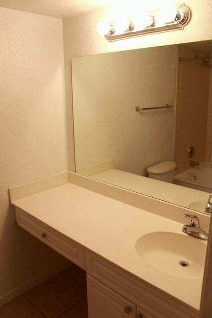 Foto del edificio - 8261 Severn Dr