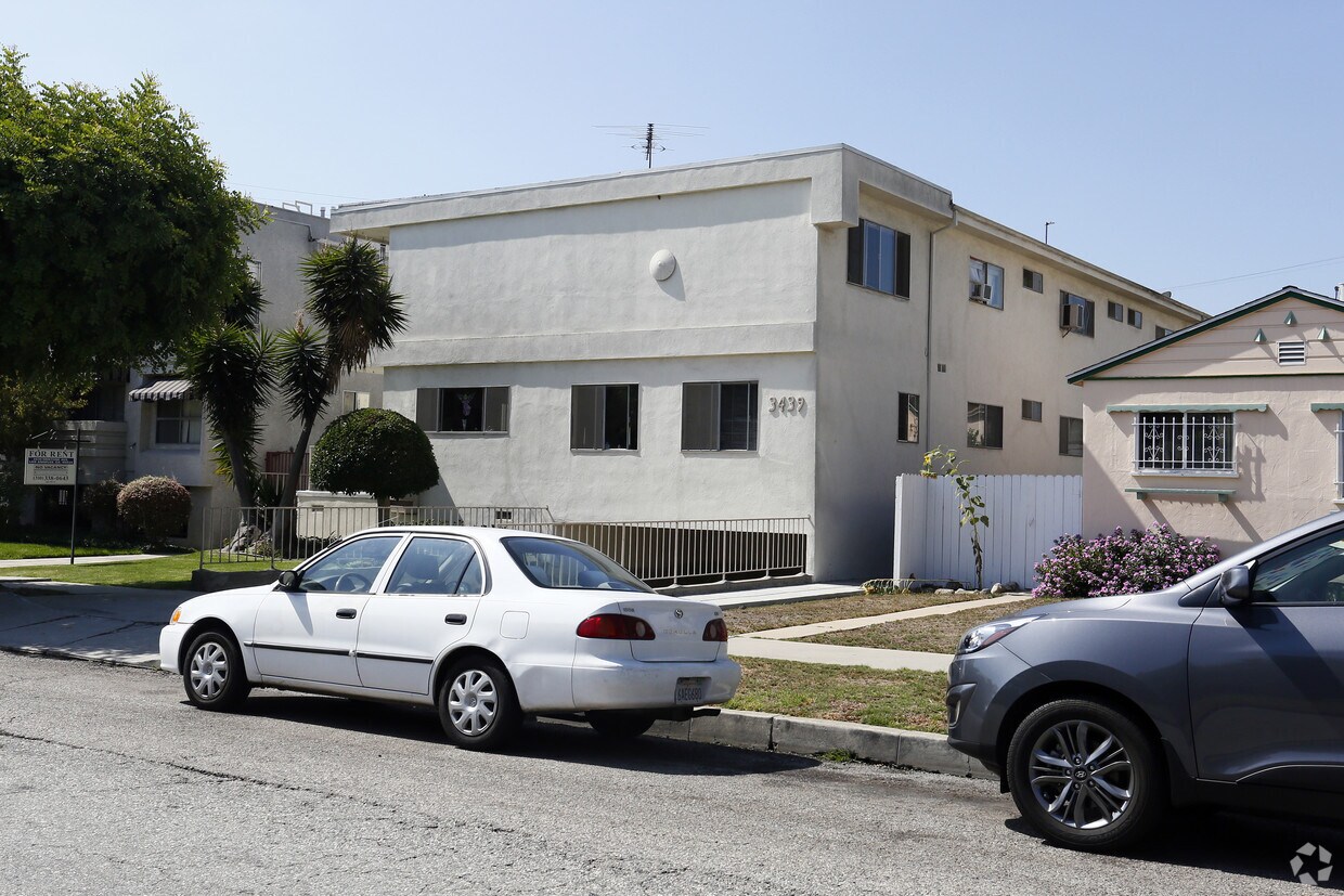 3439 Mentone Ave, Los Angeles, CA 90034 Apartments in Los Angeles, CA