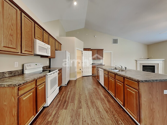 Building Photo - 16 Greenbranch Way