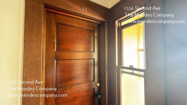 Foto del edificio - 1556 Second Ave