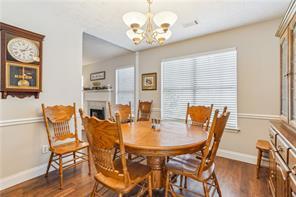 Foto del edificio - 2432 Heatherton Ct