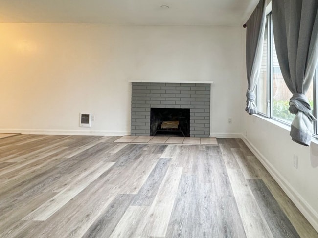 Building Photo - Great Home For Rent