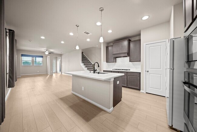 Foto del edificio - 17214 Broadleaf Oak Dr