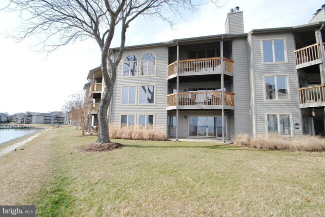 Foto del edificio - 2119 Quay Village Ct