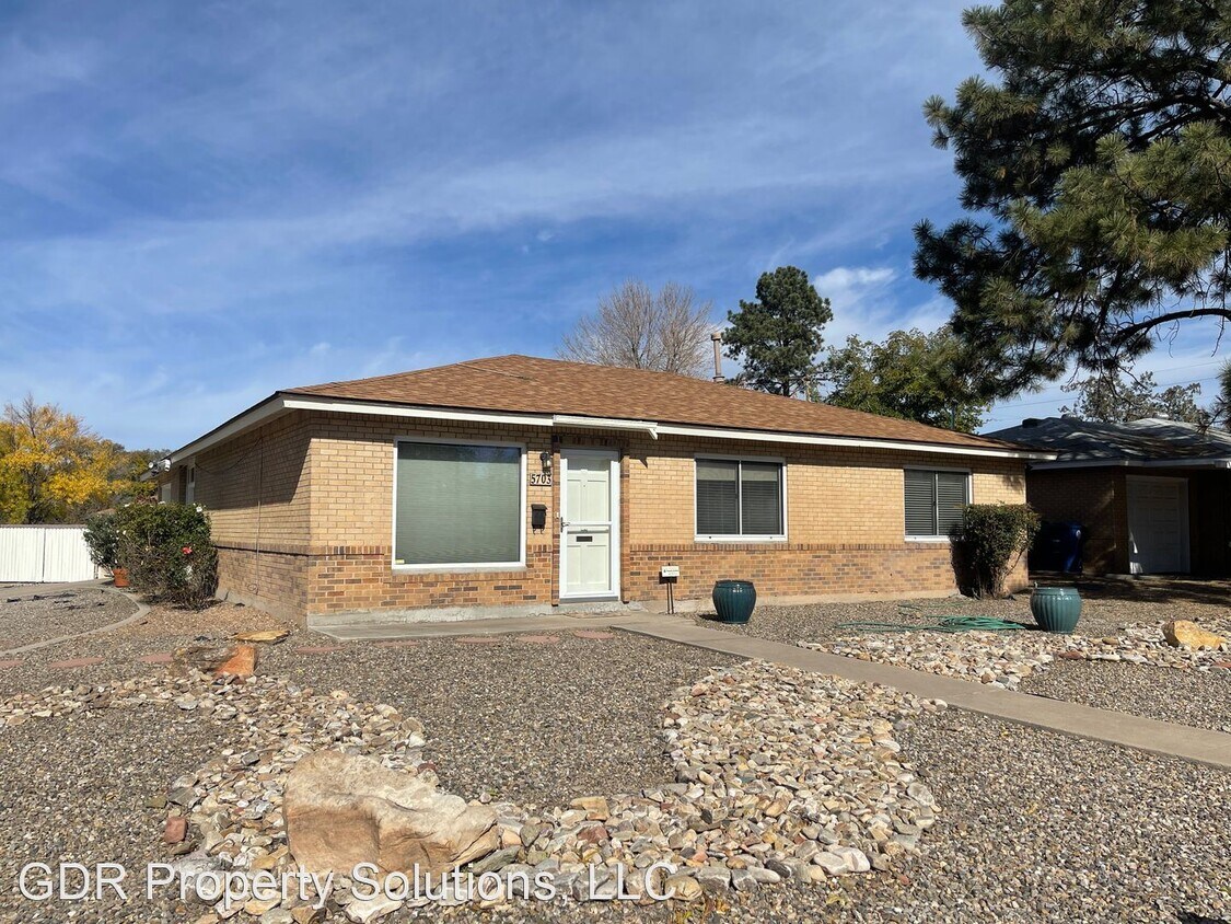 Primary Photo - 3 br, 2 bath House - 5703 Princess Jeanne ...