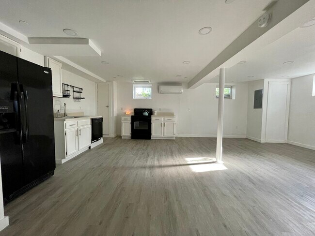 Foto del edificio - 7316 Oak St