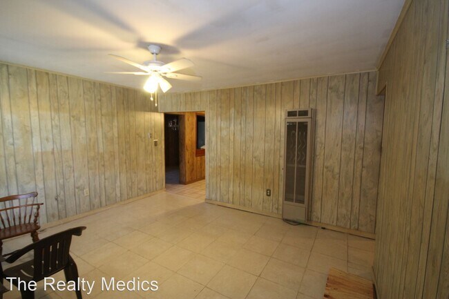 Foto del edificio - 3 br, 2 bath House - 3618 Wells St