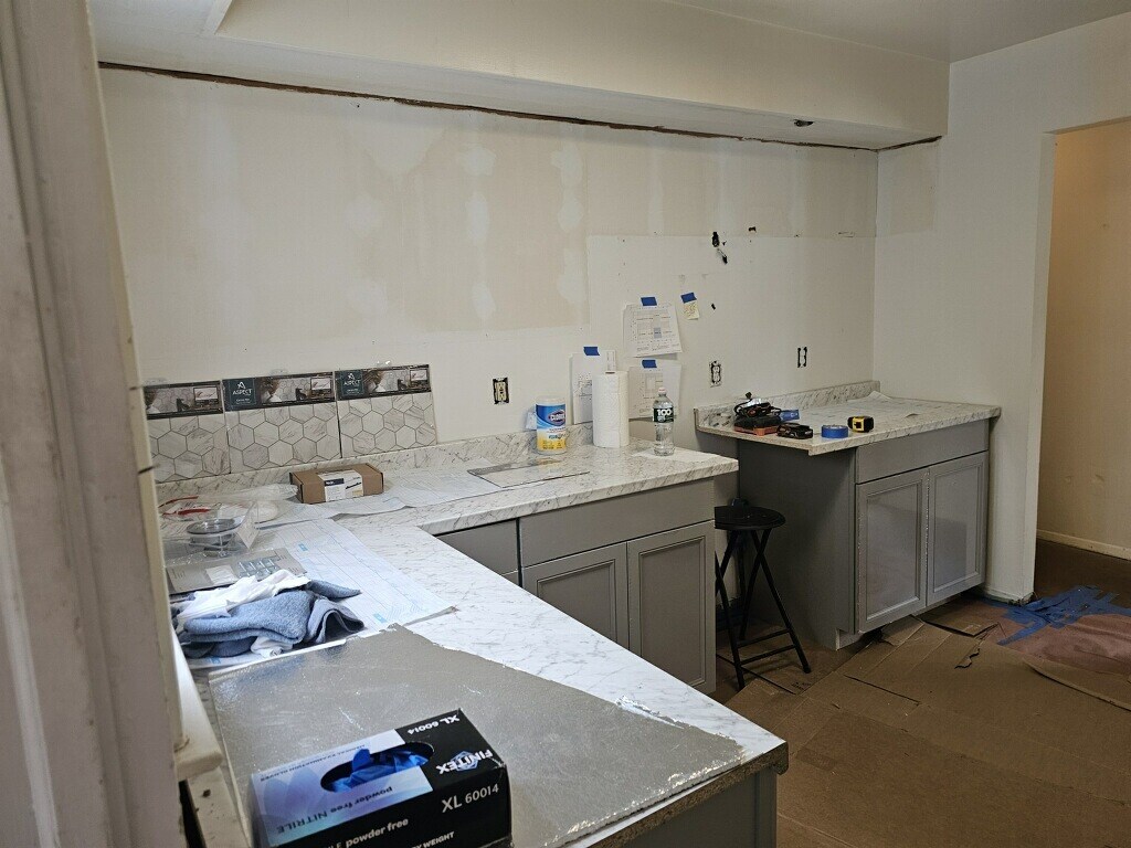 Foto principal - 234 Crombie St