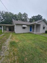 Building Photo - 919 Toler St