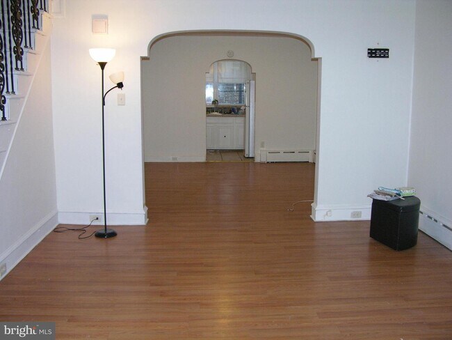 Building Photo - 6754 Paschall Ave