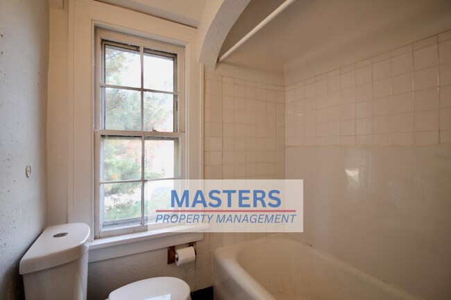 Foto del edificio - 2547 Greenway St