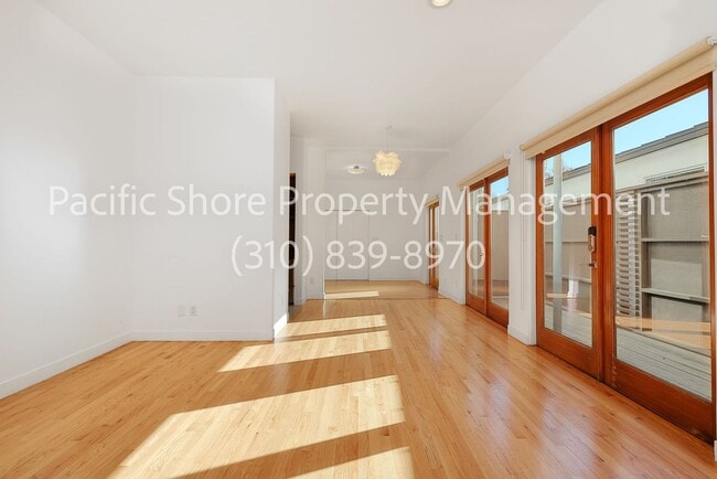 Foto del edificio - 543 Rose Ave