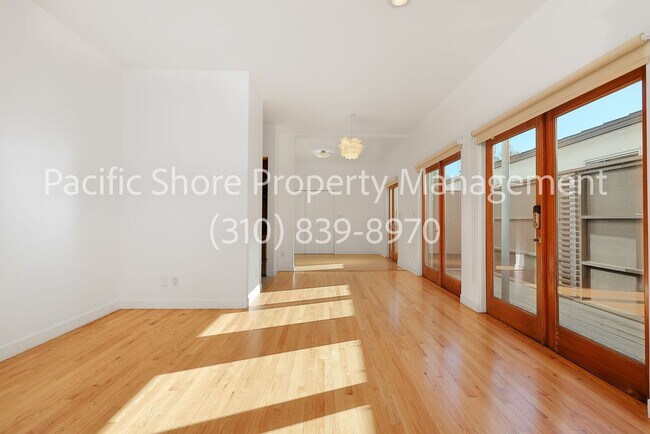 Building Photo - 543 Rose Ave