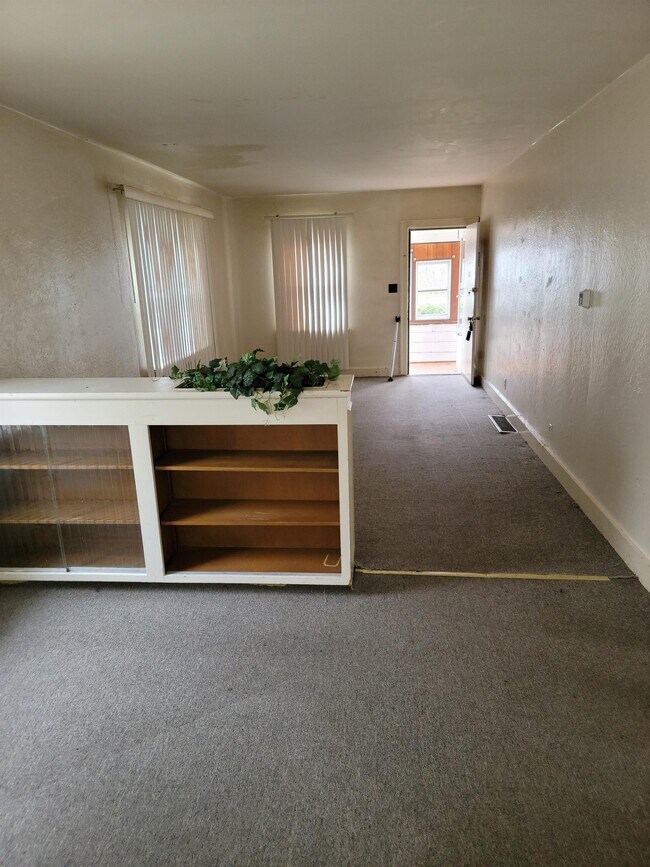 Foto del edificio - 2124 W Millman St