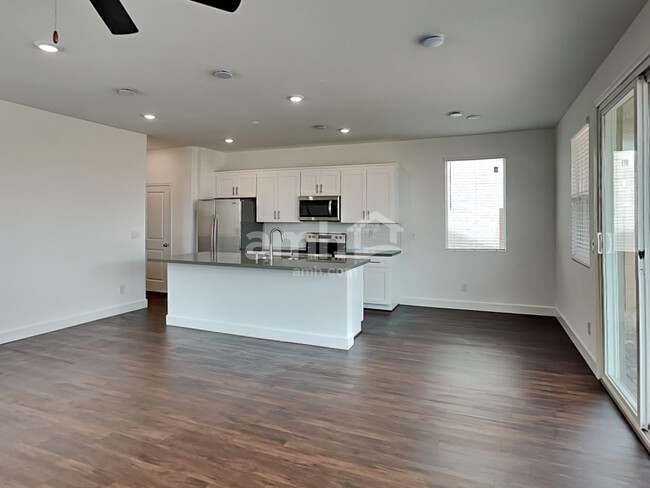 Building Photo - 8874 Carmine Cob Ave