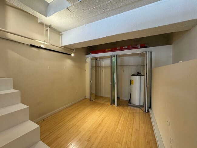 Building Photo - 12 Stoneholm St
