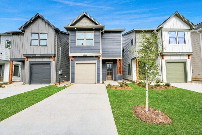 Building Photo - 6320 Milwee St