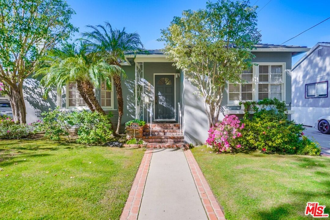 Foto principal - 2345 Castle Heights Ave