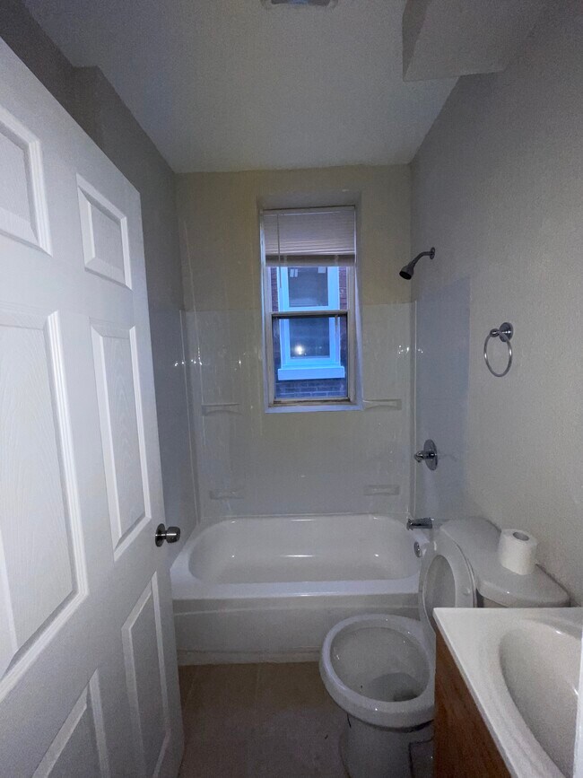 New Bathroom - 4752 Tennessee Ave
