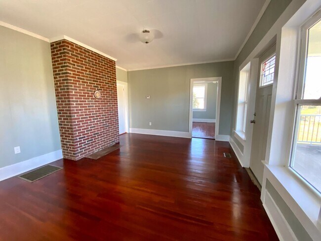 Foto del edificio - 3 bed/ 2 bath house in Seneca