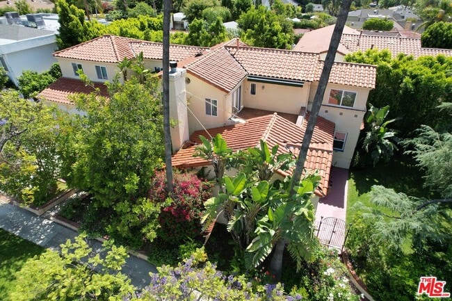 Building Photo - 1861 W Mountain St