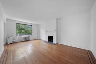 Building Photo - 100 E Palisade Ave