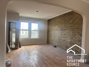 Building Photo - 1307 N Lawndale Ave