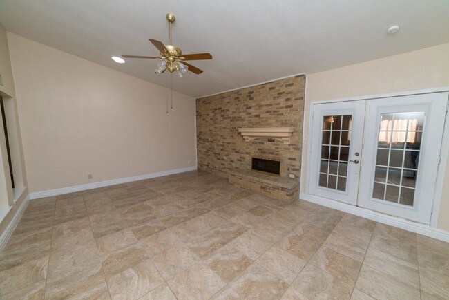 Building Photo - 1208 Brush Creek Dr