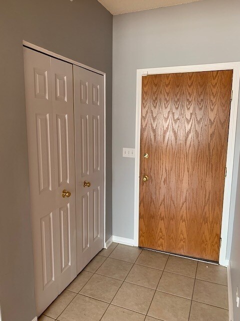 Foto del edificio - 105 W St Charles Rd