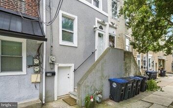 Building Photo - 119 Maple St