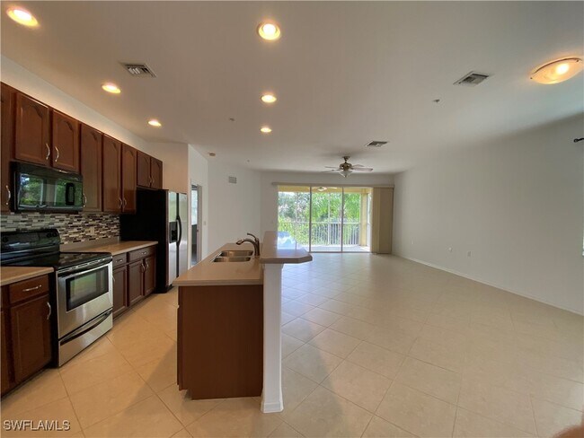 Foto del edificio - 14726 Calusa Palms Dr