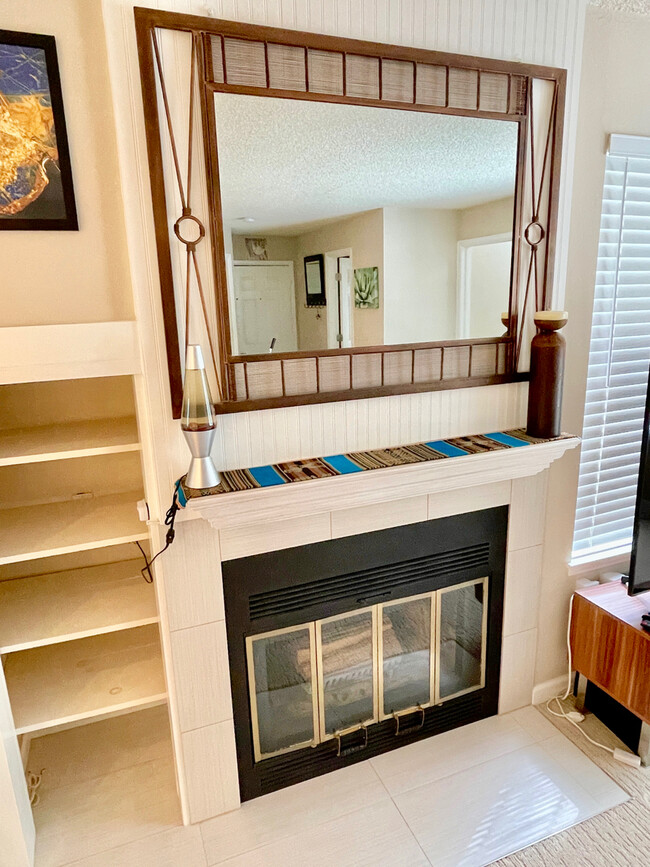 Building Photo - 4815 White Rock Cir