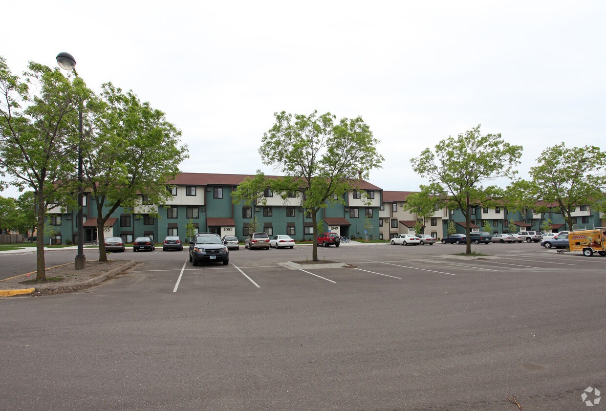 Primary Photo - Como Student Community