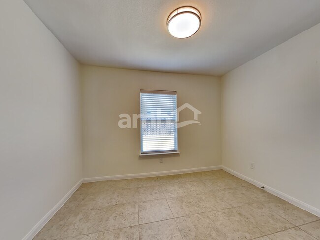 Building Photo - 1804 Hot Springs Way