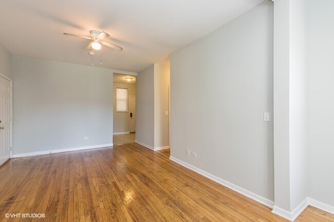 Foto del edificio - 435 E Oakwood Blvd