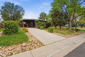Building Photo - 745 Marble St